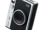 3月7日Fujifilm的新款InstaxMiniEvoHybrid是一款具有10个集成镜头